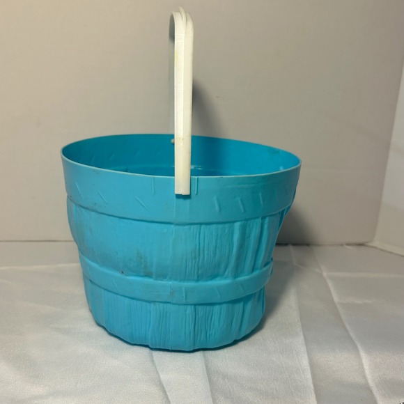 Vintage Blue Plastic Easter Basket Bunny Face Handle Childrens Toy Storage - Picture 7 of 8